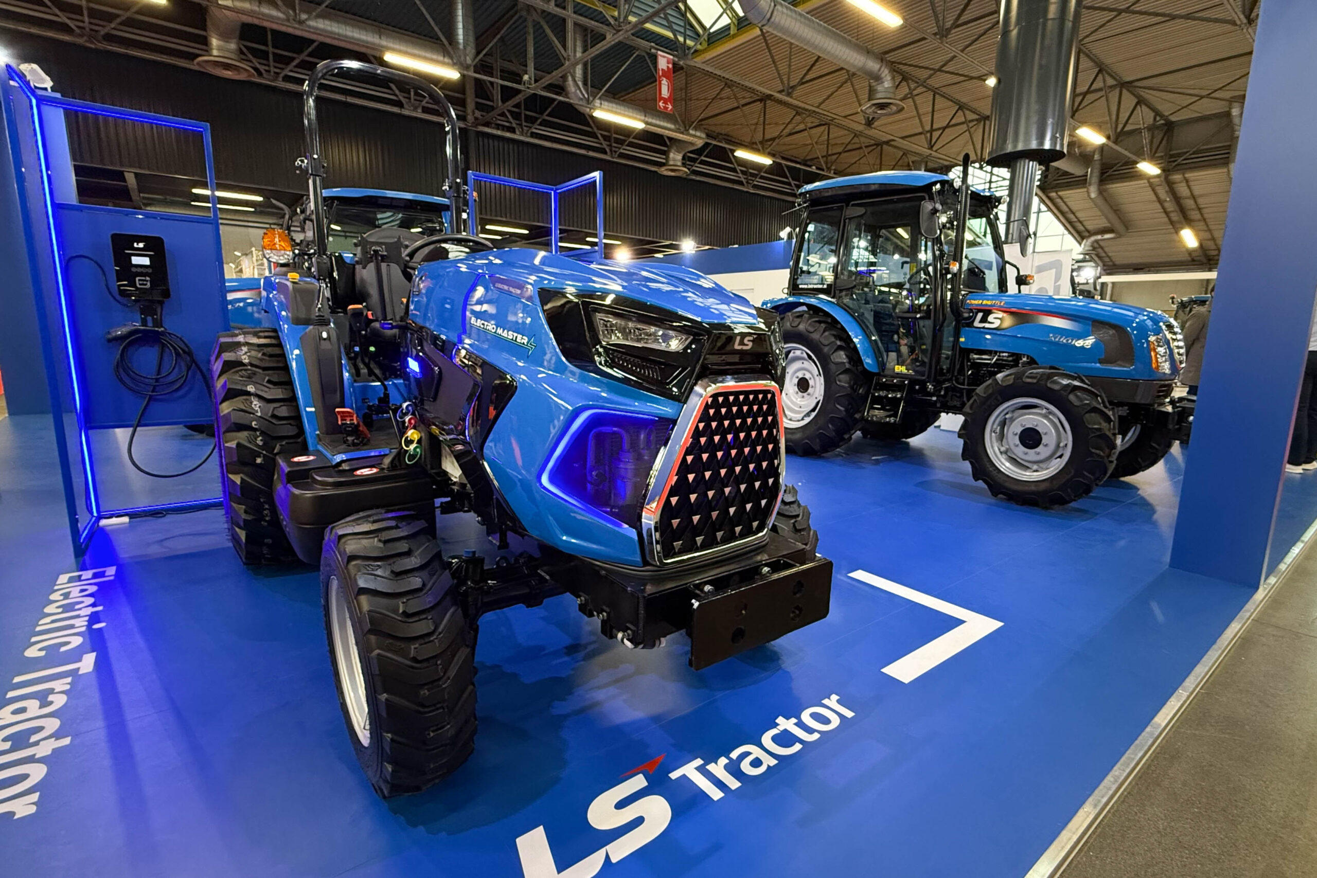 EIMA 2024: Elektryczny traktor EON3 marki LS Tractor